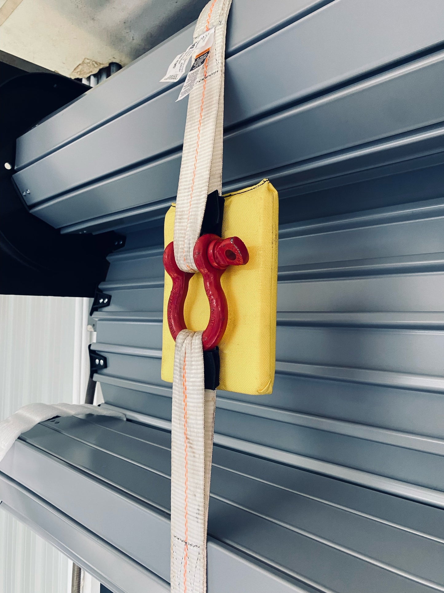 8' Slings, shackles, and Roll-tough pads